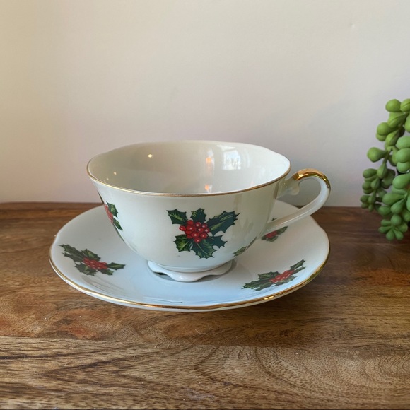 Lefton Tea Cup and Saucer Holly 7950 - Picture 1 of 16